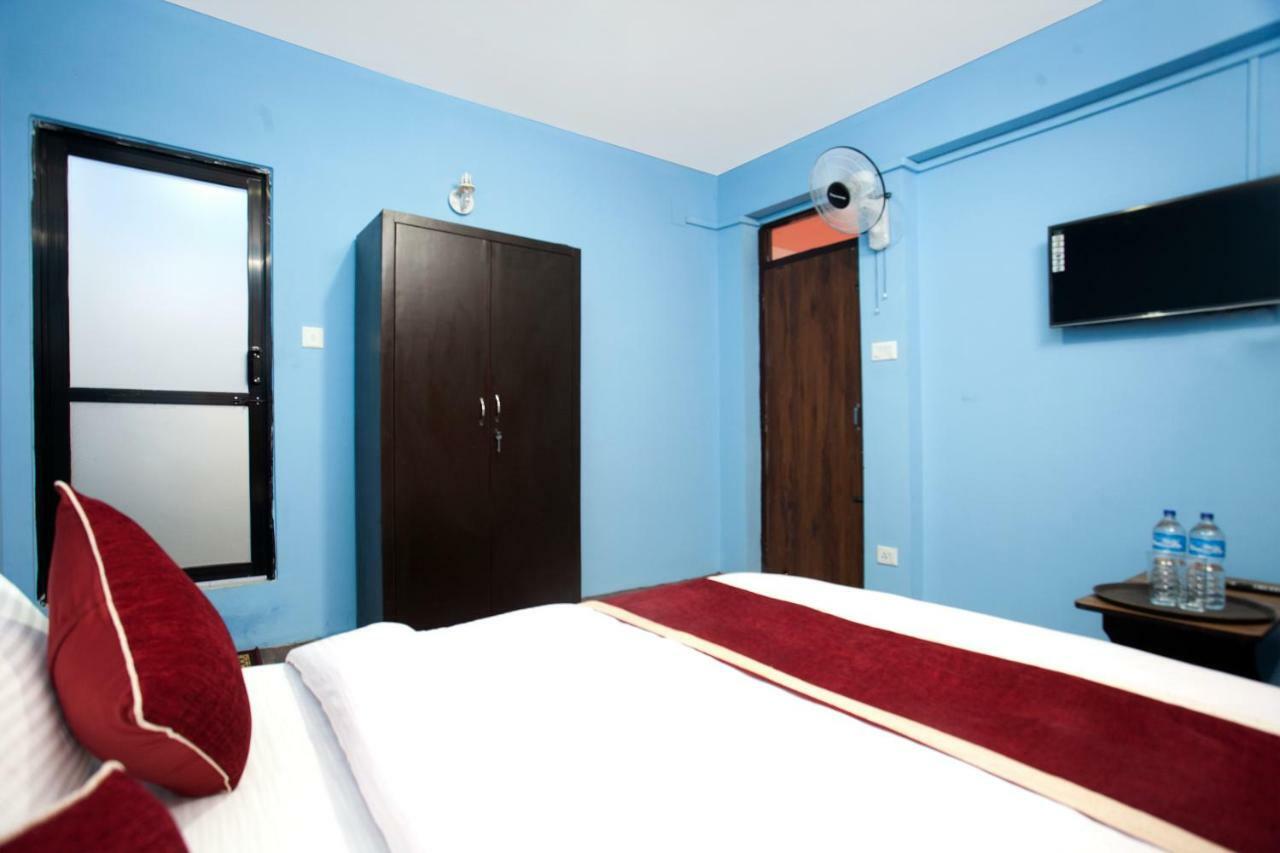Hotel Crossroads กาฐมาณฑุ ภายนอก รูปภาพ