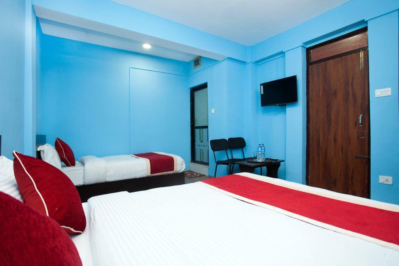 Hotel Crossroads กาฐมาณฑุ ภายนอก รูปภาพ